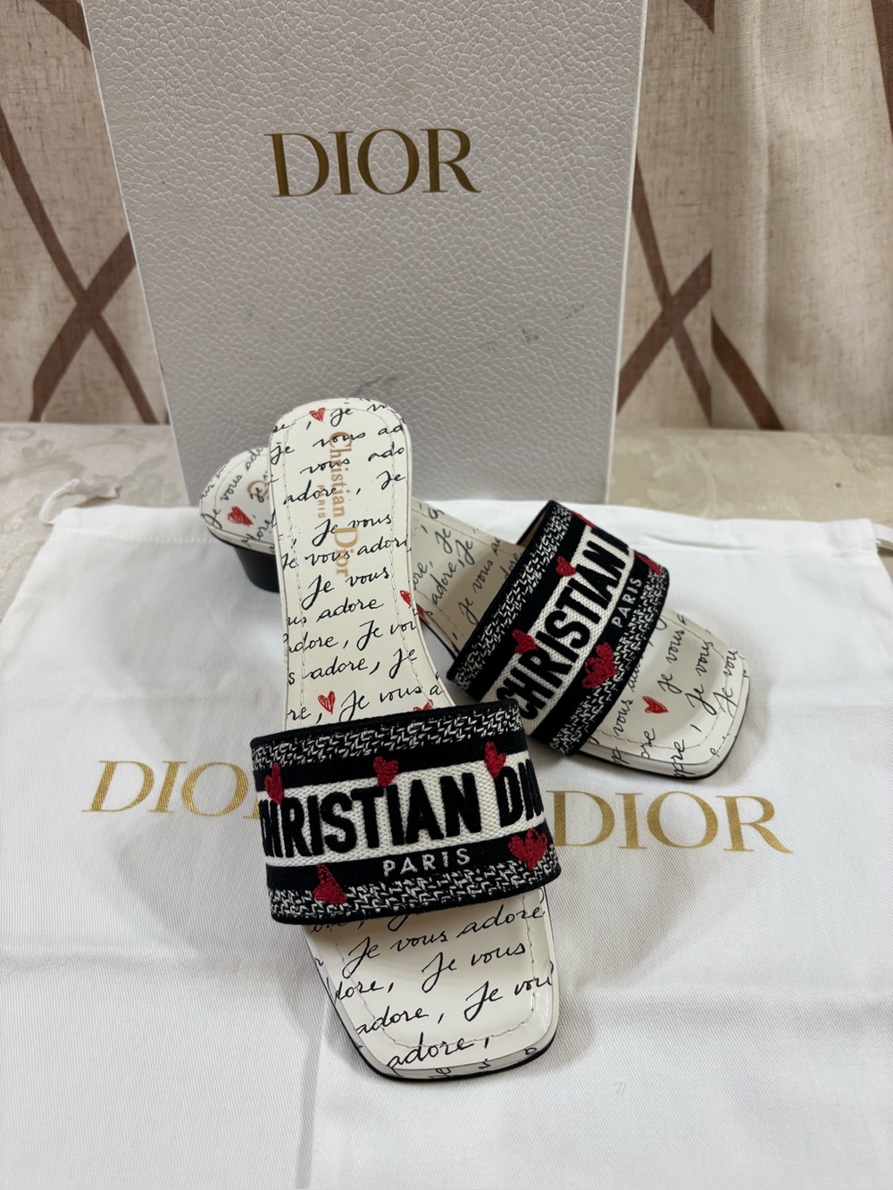 🆕 Dior"D'way"Graffiti mules slides 👡